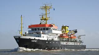 Komet (2)
